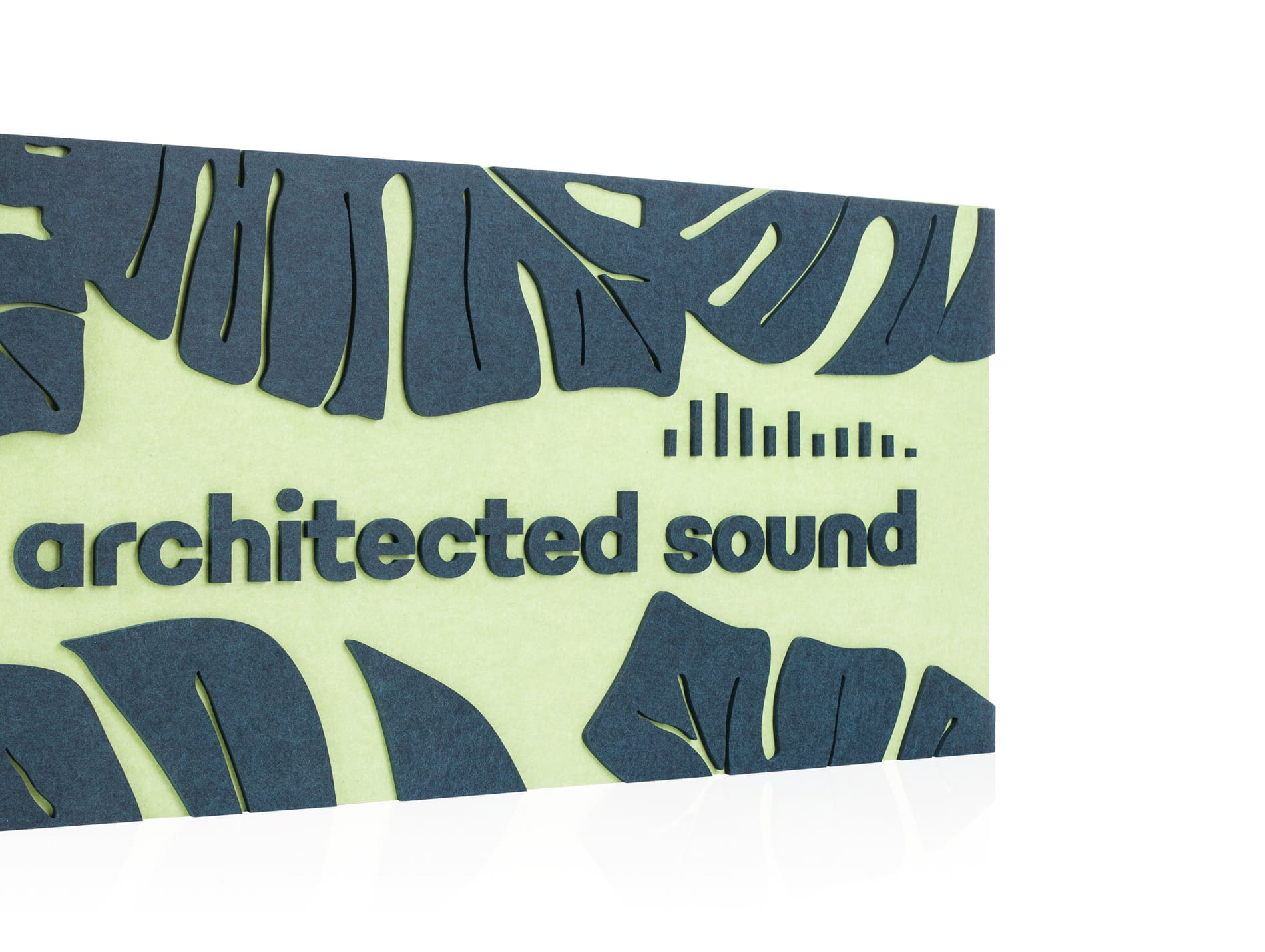 Wzór Monstery i logo Architected Sound wycięte na maszynie CNC w EcoPET
