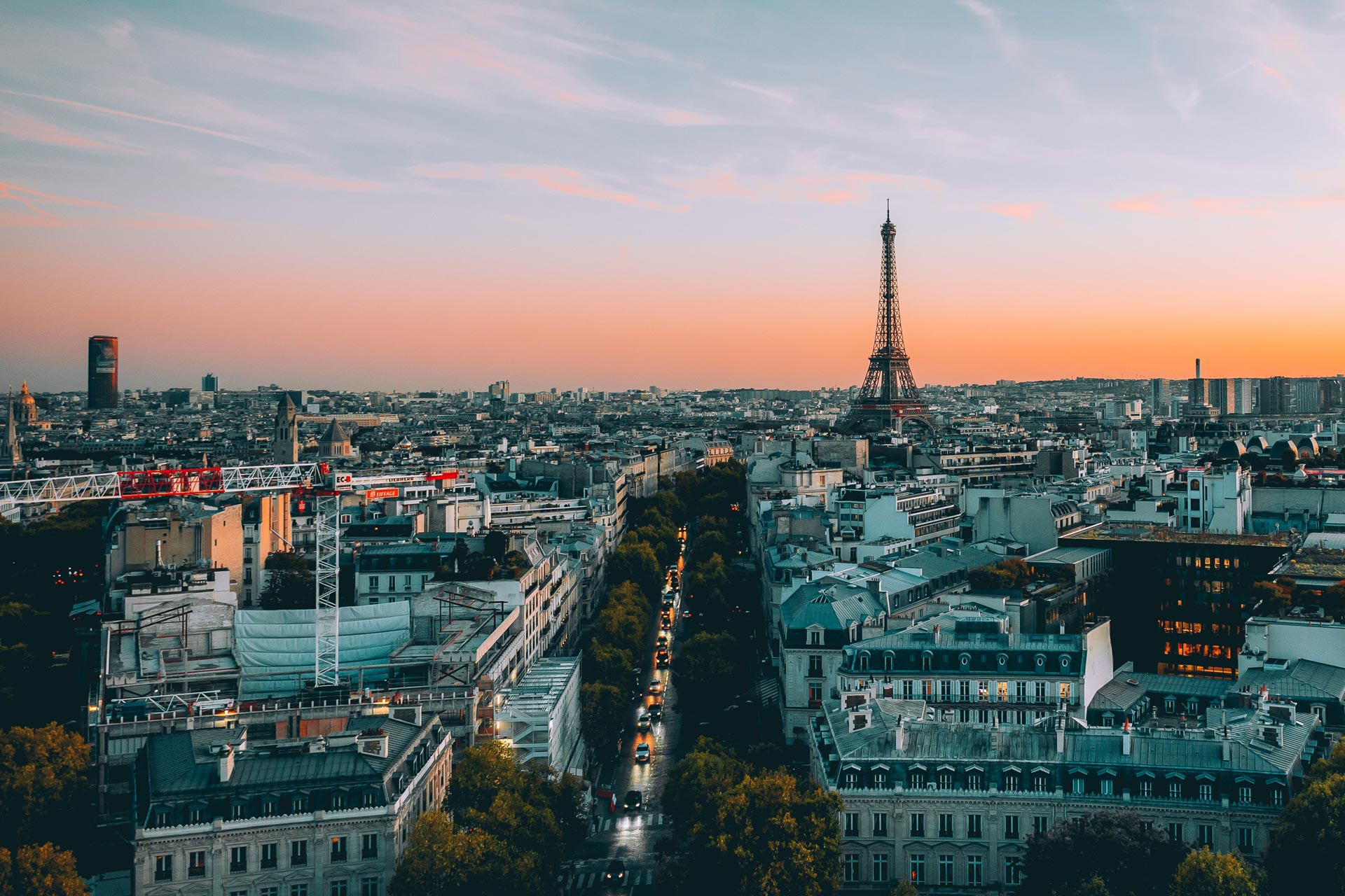 Panorama Paryża z widokiem na wieżę Eiffla
