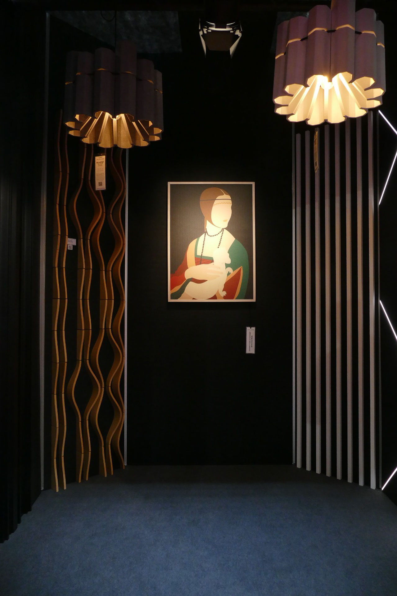 Acoustic Painting Lady with an Ermine in SIlent Booth during the Batimat 2022 trade show